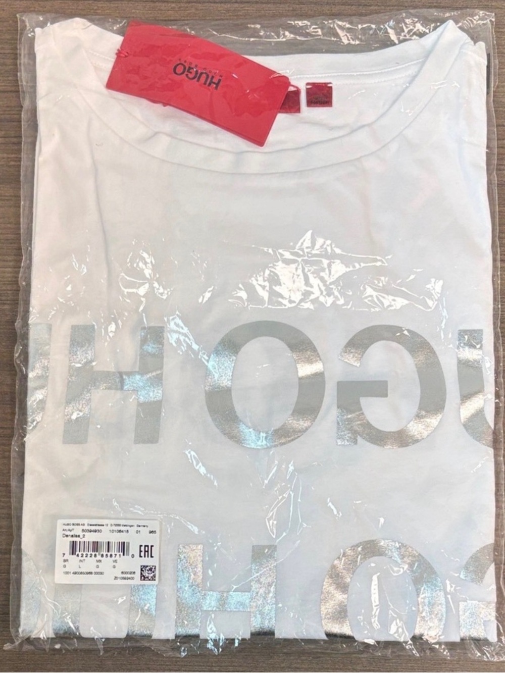 Hugo Boss Men’s Designer White T-Shirt – Metallic Silver Logo Front & Back